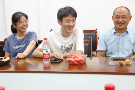 常德市第四人民医院为13名职工子女发放“金秋助学”助学金421.png 常德市第四人民医院为13名职工子女发放“金秋助学”助学金421.png