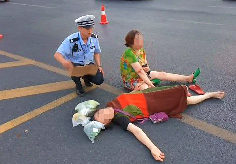 湖南常德:40℃高温下,那一抹清凉的文明“警”色962.png 湖南常德:40℃高温下,那一抹清凉的文明“警”色962.png