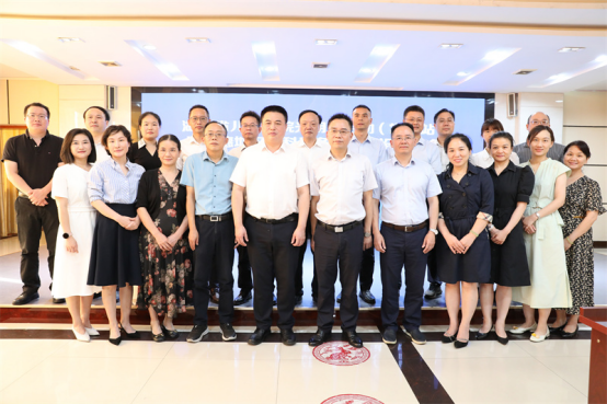 湖南儿科医联体建设暨光明行活动走进常德936.png 湖南儿科医联体建设暨光明行活动走进常德936.png