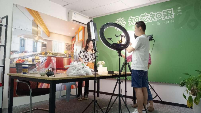 品牌湖南计划丨专访知花知果创始人蔡世龙 修改后1695.png 品牌湖南计划丨专访知花知果创始人蔡世龙 修改后1695.png