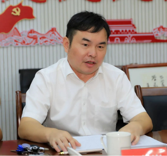 常德市六中召开芷兰白云中学办学三周年座谈会624.png