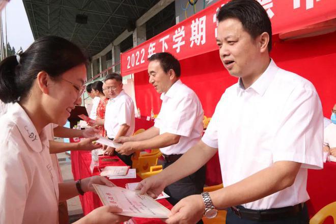 图片10.jpg 图片10.jpg