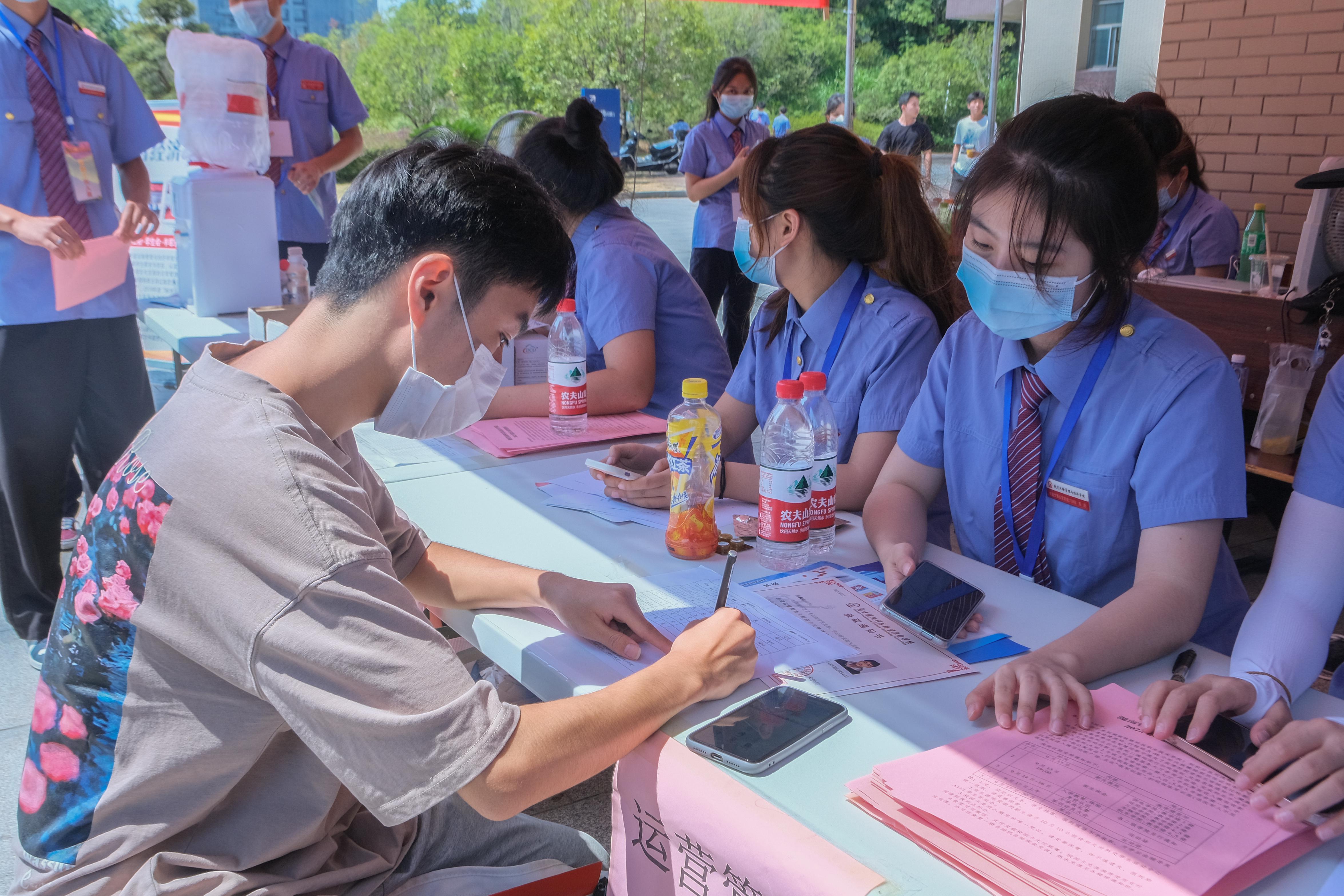 图片3.jpg 图片3.jpg