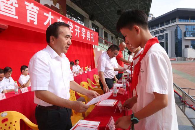 图片9.jpg 图片9.jpg