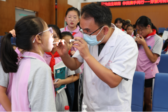 【创建为民 创建惠民 创建靠民——我为群众办实事】常德市妇幼保健院走进校园送健康(2)422.png 【创建为民 创建惠民 创建靠民——我为群众办实事】常德市妇幼保健院走进校园送健康(2)422.png