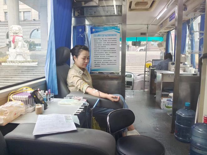 图片2.jpg 图片2.jpg