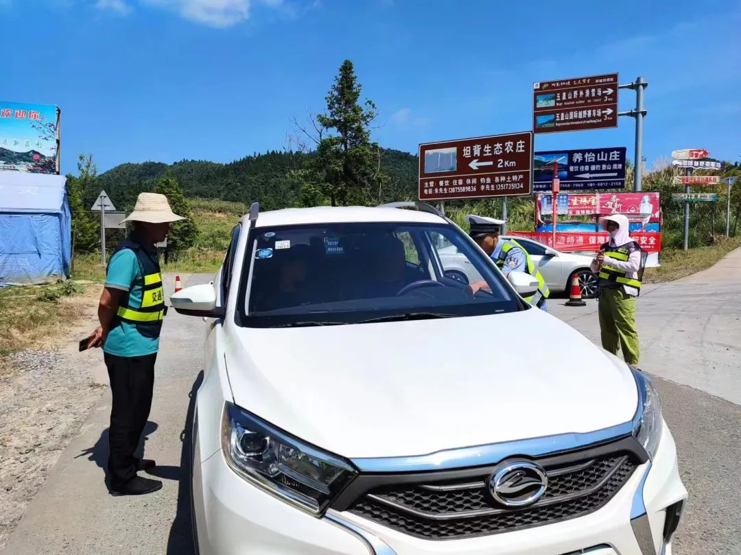 【百日行动】苏仙公安扎实开展农村道路交通安全劝导行动,为“百日行动”添砖加瓦517.png 【百日行动】苏仙公安扎实开展农村道路交通安全劝导行动,为“百日行动”添砖加瓦517.png