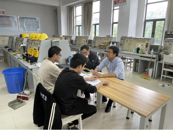 匠心育匠才 唯有肯攀登——解锁湖南铁科职院技能人才培育密码1120.png