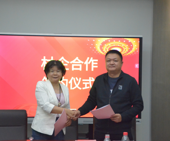 栀子结出“致富果” 乡村振兴新动能1585.png