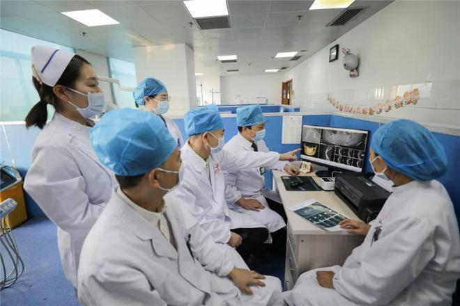 健康从“齿”来 精诚汇“医”心——常德市一医院口腔科发展纪实1499.png 健康从“齿”来 精诚汇“医”心——常德市一医院口腔科发展纪实1499.png