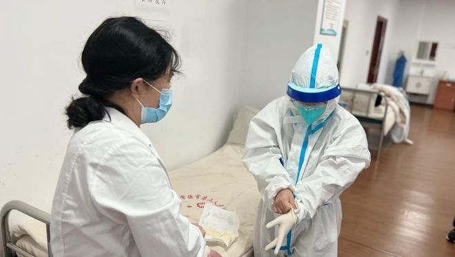 常德市第二人民医院科教科科长罗婷:“疫”起坚守,防护有我263.png 常德市第二人民医院科教科科长罗婷:“疫”起坚守,防护有我263.png