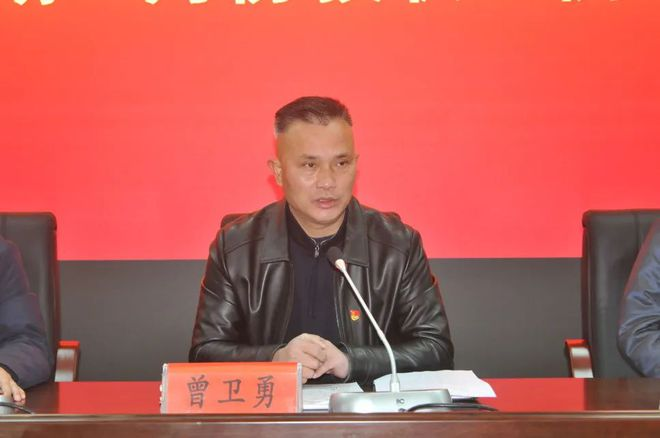 常德外国语学校召开2022年下学期12月份教职工例会132.png