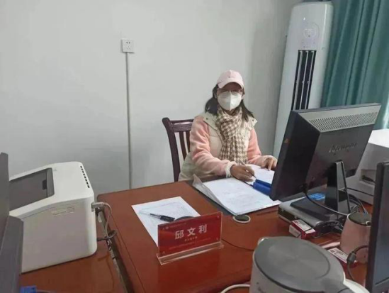 天寒不挡情深，常德市十一中学校园内暖心瞬间频现！1084.png