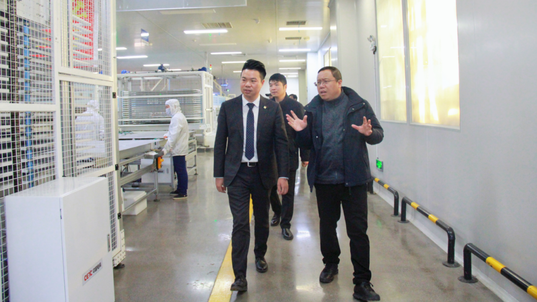 7 红太阳照亮美好生活——省商标品牌协会会长朱增辉一行走访湖南红太阳新能源科技有限公司185.png