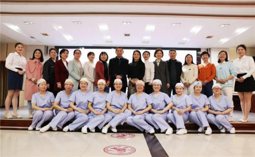 常德市妇幼保健院举办第一届助产士技能大赛563.png