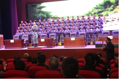 湖南省71名中学校长到常德市一中“取经”188.png