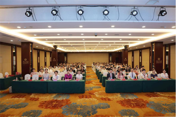 湖南省医学会显微外科学专业委员会第十九次学术会在常德举行1562.jpg