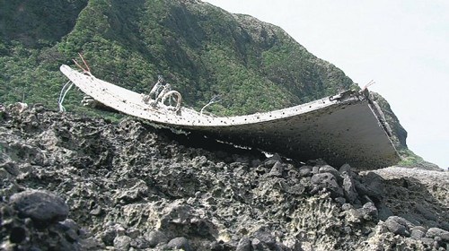 台东兰屿现卫星残骸居民误认亚航残骸不敢靠近