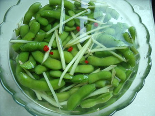 【苏菜】适合夏季里食用的解乏小菜----盐水毛豆的做法步骤：5