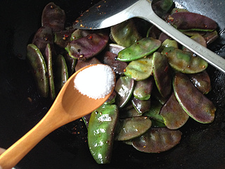 香辣紫扁豆的做法步骤：5