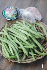 【我爱我家】橄榄菜煸四季豆——很惹味的抢手下饭菜的做法步骤：1