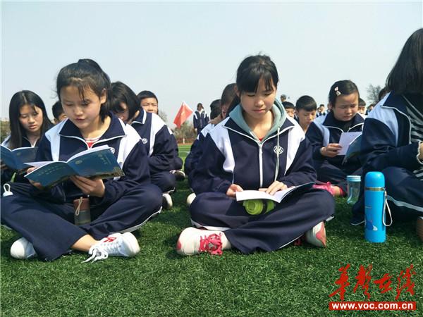 诵读.jpg