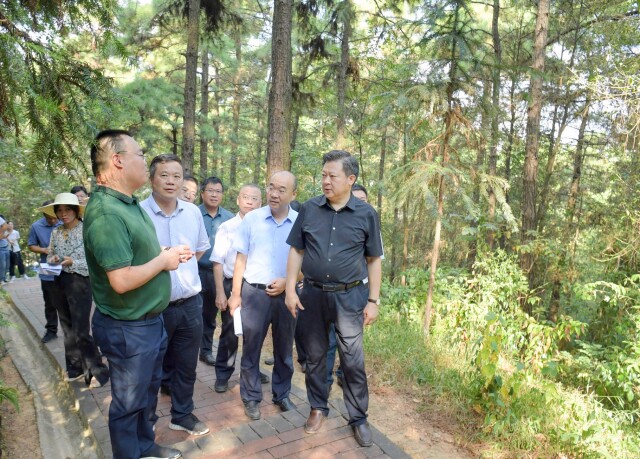 刘志仁：全面推行“三长制” 全力抓好防旱抗旱、粮食生产、森林防火三项工作