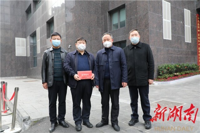 湘西州卫健委开展春节走访慰问活动