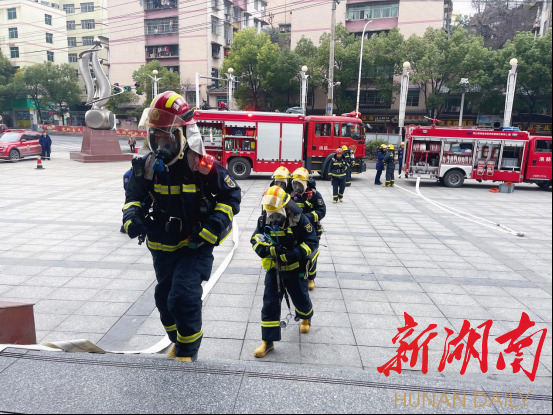 古丈县开展酒店消防应急疏散实战演练