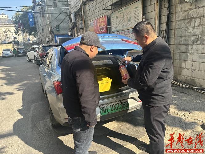 丽华3.jpg