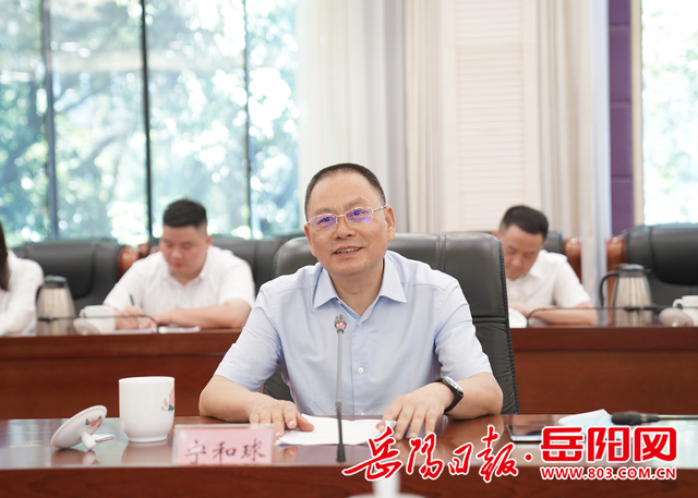 快讯|曹普华与来岳考察的五矿二十三冶高层会谈