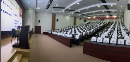 湖南化工职院商学院开展2022级新生专业介绍活动