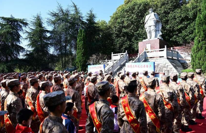 醴陵市举行纪念左权将军诞辰118周年暨2023年春季新兵入伍欢送仪式
